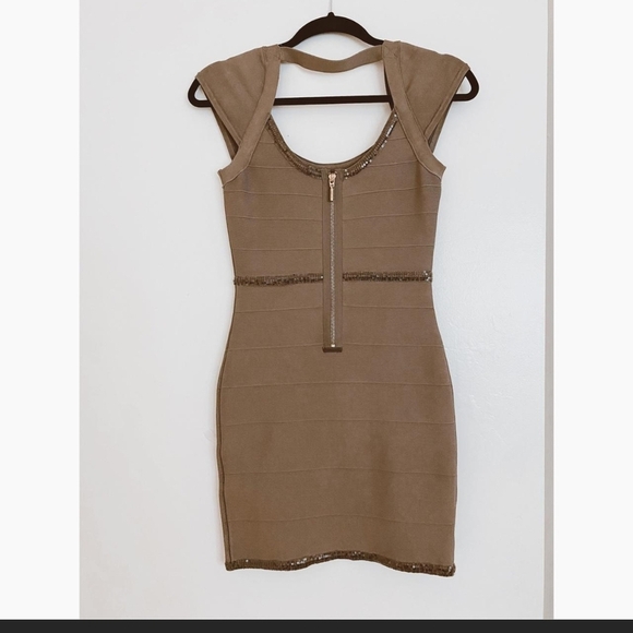 Guess Taupe Bodycon Bandage Fit Mini Dress Elegant with Sequin Accents Sz M Y2K - Picture 4 of 16